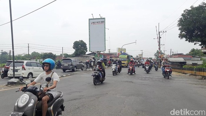 Simpang Tiga Mengkreng