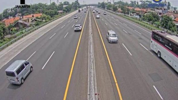 Situasi lalu lintas di sekitar KM 58 Tol Japek siang ini (Tangkapan layar aplikasi Travoy)