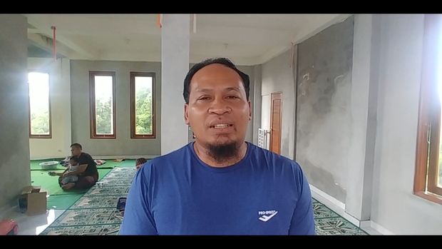 Takmir Masjid Nurul Iman, Mustaqim, di Dusun Angansari, Desa Kutuh, Bangli, Sabtu (23/3/2024). Mustaqim merupakan cucu dari Irasun, pendiri kampung Islam di Kutuh.