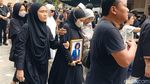 Sahabat dan Keluarga Lepas Kepergian Babe Cabita