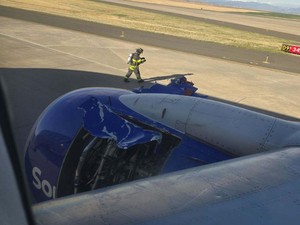 Spesifikasi Boeing 737-800 yang Penutup Mesinnya Lepas, Bawa 141 Orang