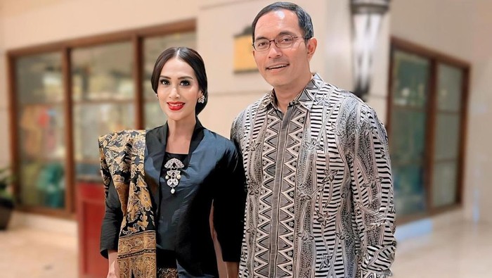 Diah Permatasari dan Anton Wahyu Jatmiko
