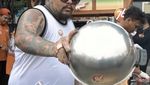 Gaya Masak Nyentrik King Abdi Jajan Mercon Rekan Bisnis Babe Cabita