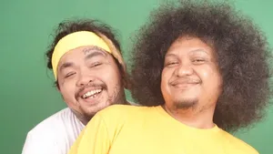 Gaya Masak Nyentrik King Abdi Jajan Mercon Rekan Bisnis Babe Cabita