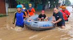 Potret Banjir Rendam Jalur Pantura Pasuruan