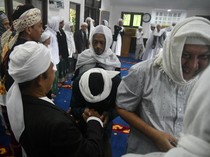 Jemaah Tarekat Naqsabandiyah Rayakan Idul Fitri Hari Ini
