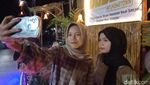 Potret Kampung Hias Taman dan Lampion Jelang Lebaran di Indramayu