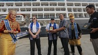 Kapal pesiar MS Azamara Onward mengangkut sebanyak 511 wisatawan dari berbagai negara untuk melakukan tur wisata ke Pulau Weh Sabang dengan mengunjungi sejumlah destinasi wisata jelang Lebaran Idul Fitri 1445 H.