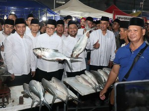 Bupati Gresik Sebut Kontes Bandeng Kawak Genjot Ekonomi UMKM