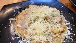 Martabak Kari yang Gurih Sedap Ini Legendaris di Palembang