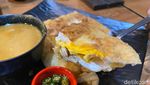 Martabak Kari yang Gurih Sedap Ini Legendaris di Palembang