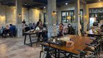 Martabak Kari yang Gurih Sedap Ini Legendaris di Palembang