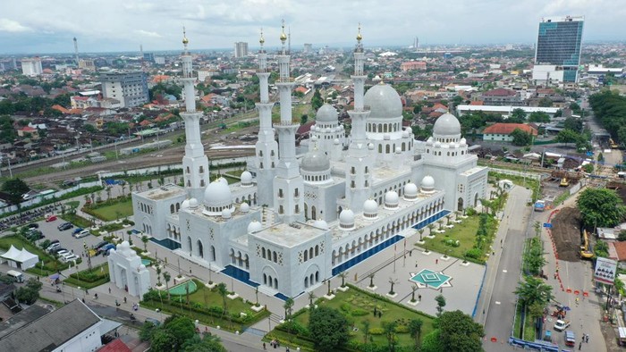 Masjid Sheikh Zayed Solo