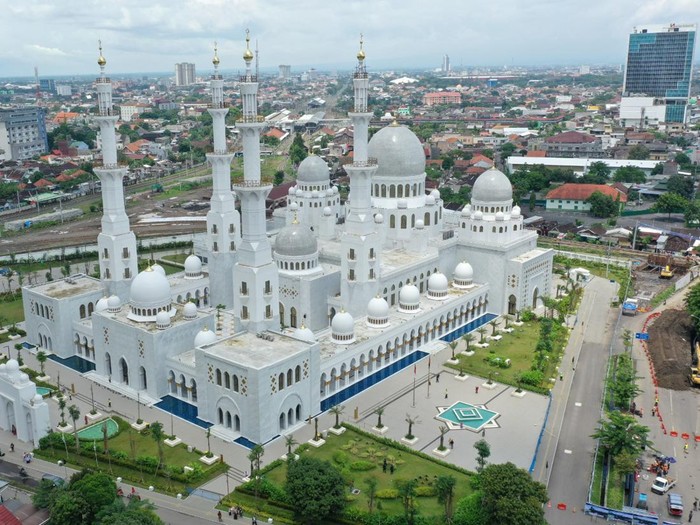 Masjid Sheikh Zayed Solo