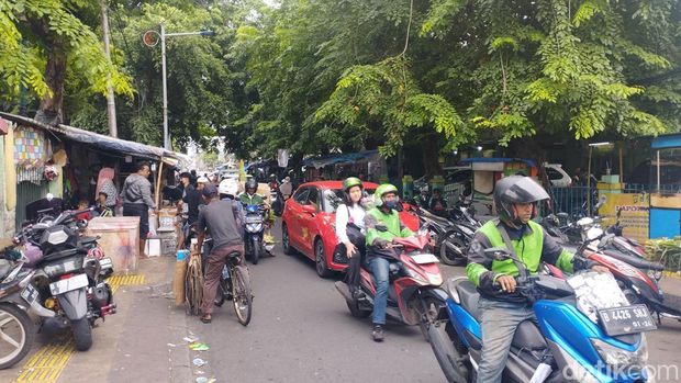 Pasar bunga Rawa Belong, Selasa (9/4/2024). (Brigitta Belia Permatasari/detikcom).