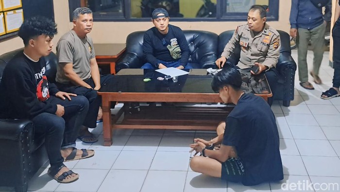 Pelaku pengedar narkoba jenis sabu diamankan polisi yang tengah melakukan patroli