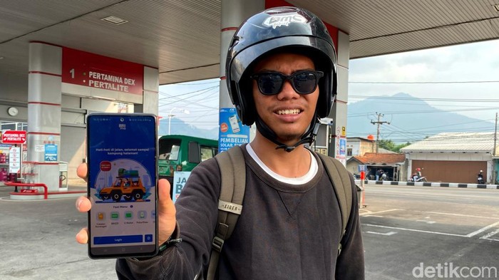 Pemudik manfaatkan transaksi digital saat melakukan mudik dari Jawa Barat ke Jawa Tengah.