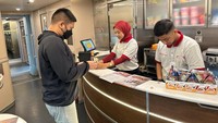 General Manager Corporate Secretary KCIC Eva Chairunisa, menjelaskan bahwa inovasi ini adalah bagian dari peningkatan layanan yang KCIC hadirkan dalam menyambut musim angkutan lebaran 2024.