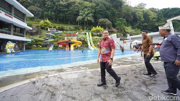 PJ Walkot Batu mengecek kesiapan destinasi wisata dalam menyambut wisatawan saat Libur Lebaran 2024.