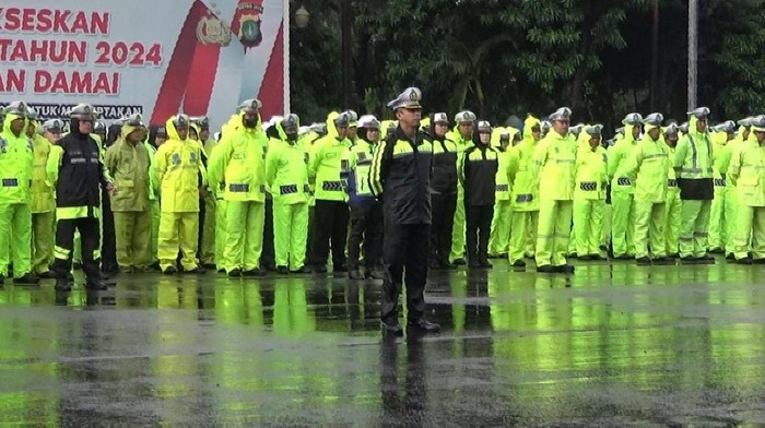 Polda Metro Kerahkan 1500 Personel Jaga Lalin Malam Takbiran 