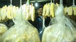 Kios Oleh-oleh Khas Cikampek Raup Cuan di Musim Mudik
