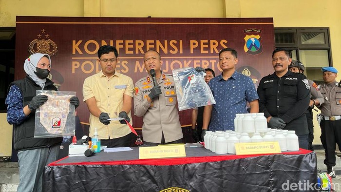 Rilis buang bayi Mojokerto