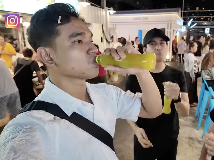 Seru! Fuji, Fadli, dan Rachel Vennya Kulineran di Pasar Malam Bangkok