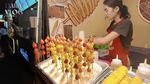 Seru! Fuji, Fadli, dan Rachel Vennya Kulineran di Pasar Malam Bangkok