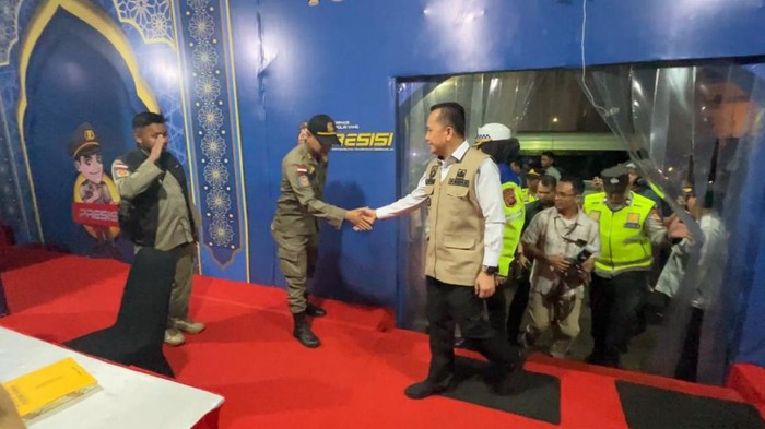 Pj Gubernur Sumsel pantau Posko Mudik di Palembang. Foto: A Reiza Pahlevi/detikSumbagsel