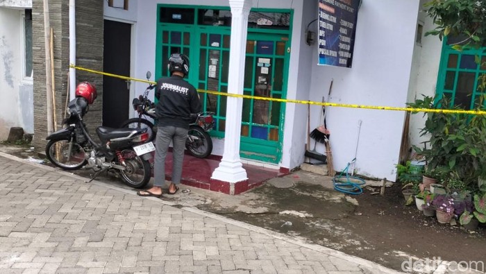 TKP pemuda tewas ditusuk saat tawuran di Bondowoso.