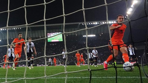 Soccer Football - Serie A - Udinese v Inter Milan - Dacia Arena, Udine, Italy - April 8, 2024 Inter Milans Davide Frattesi scores their second goal REUTERS/Alberto Lingria