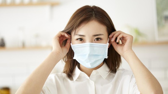 Sedang Kurang Sehat? Tahan Dulu, Cipika-cipiki Gampang Tularkan Penyakit Ini