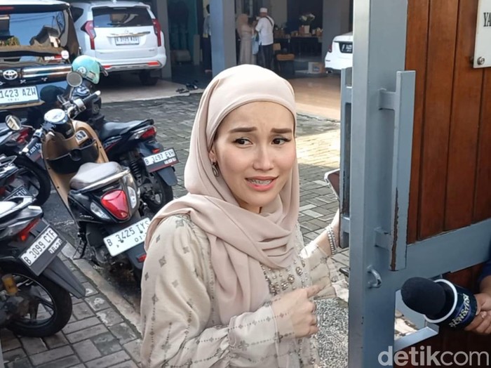 Ayu Ting Ting
