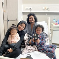 Babe dan Fati diketahui telah resmi menikah pada tahun 2017. Dari pernikahan tersebut keduanya telah dikaruniai 2 orang anak yang masing-masing berusia 5 dan 2 tahun. Foto: Instagram/@fatiyw