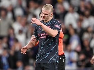 Duh! Haaland Kena Gaplok Wasit