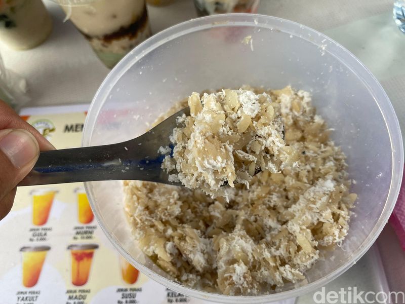 Es Cendol Patimura Pak Edi yang legendaris sejak 1998.
