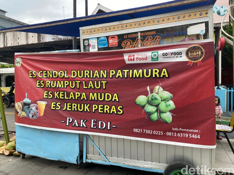 Es Cendol Patimura Pak Edi yang legendaris sejak 1998.