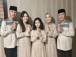 8 Adu Gaya Artis Pakai Baju Lebaran, Ayu Ting Ting Hingga Nikita Willy