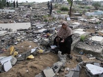 Idul Fitri, Warga Palestina Ziarah Kubur Korban Tewas Serangan Israel