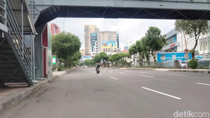Jalan surabaya lengang