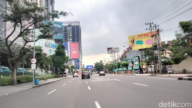 Jalan surabaya lengang
