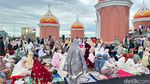 Salat Idul Fitri di Tempat-Tempat Ikonik di Indonesia