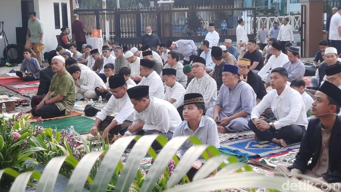 Muhadjir salat Id 2024 di Pusat Dakwah Muhammadiyah Jakarta (Annisa/detikcom)