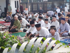Menko PMK Muhadjir Salat Id di Pusat Dakwah Muhammadiyah Jakarta