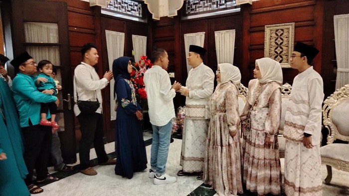 Open hause di rumah dinas Wali Kota Eri Cahyadi