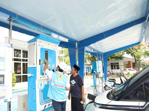 PLN Sulselrabar Catat Transaksi SPKLU Naik 3 Kali Lipat Saat Mudik Lebaran