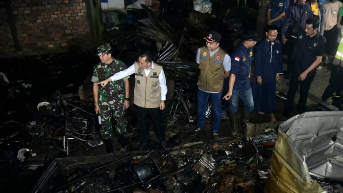 Pj Gubernur Sumsel tinjau lokasi kebakaran di Puncak Sekuning.