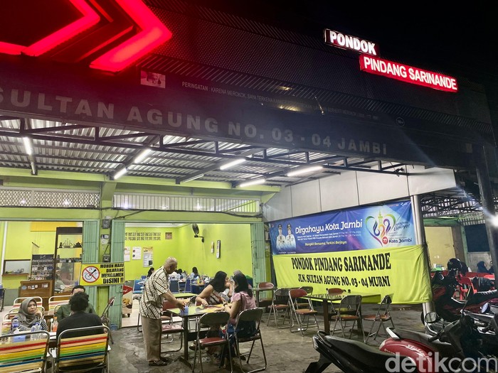 Pondok Pindang Sarinade Pondok Pindang Sarinade; ada sajian pindang hingga tempoyak udang
