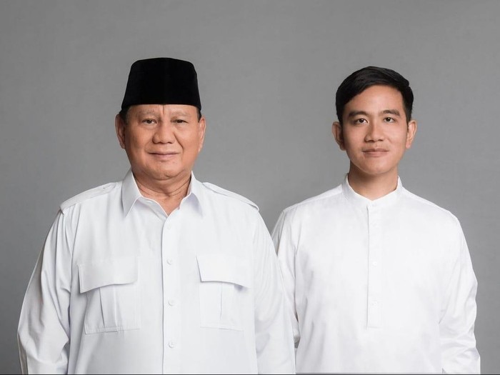 Keakraban Prabowo dan Gibran Terpancar pada Momen Idul Fitri