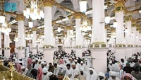 Salat Id di Masjid Nabawi dilaksanakan pukul 6.20 waktu Arab Saudi. Jemaah mulai berdatangan sejak dini hari. Foto: Saudi Press Agency